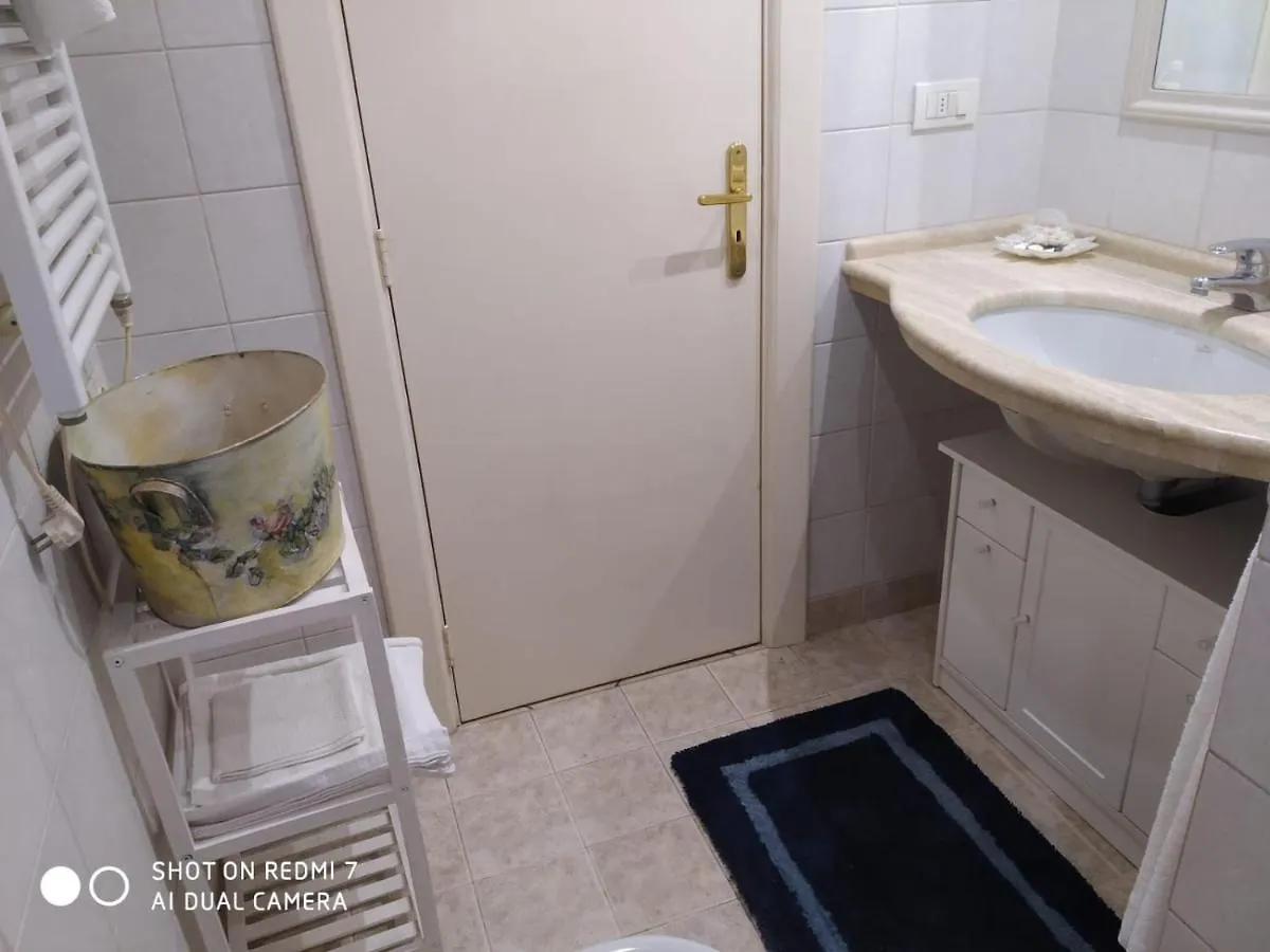 Dimora Tamborino Apartment Lecce 0*,